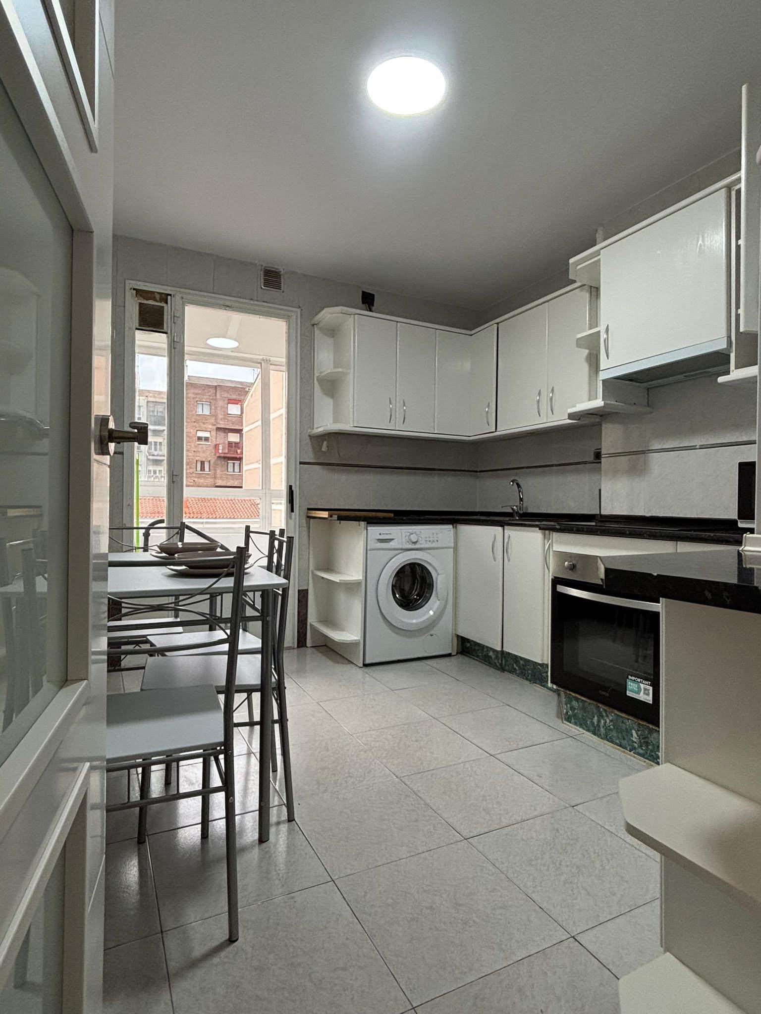 Imagen 02 de Vivienda en calle Arenal